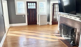 51 Reed St, Agawam, MA 01001