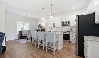 821 Fairway Rd, Ayden, NC 28513