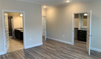 9223 Ra Young Jr Dr, Barling, AR 72923