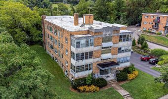 4028 Ledgewood Dr, Cincinnati, OH 45229