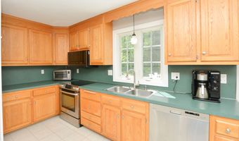 39 Warner St, Bristol, CT 06010