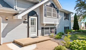 3024 E FOREST St, Appleton, WI 54915