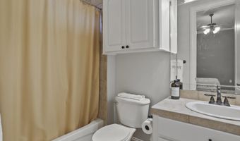 166 Woodlands Glen Cir, Brandon, MS 39047