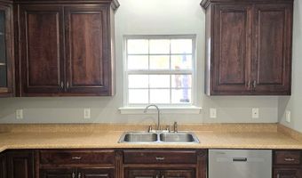 1715 Jimmy St, Adel, GA 31620