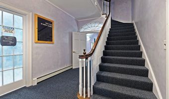 132 State St, Augusta, ME 04330