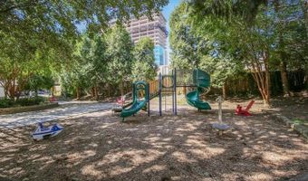 7814 TILBURY St #17, Bethesda, MD 20814
