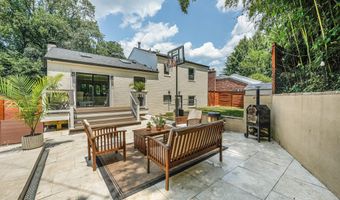 3662 VACATION Ln, Arlington, VA 22207