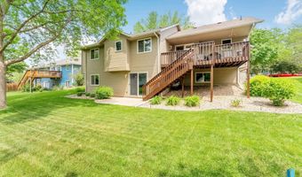505 N Oak Ridge Rd, Brandon, SD 57005