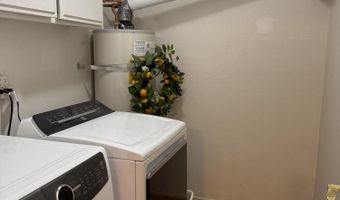 5322 Colodny Dr 1, Agoura Hills, CA 91301
