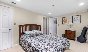 11 Nichole Ln, Coventry, RI 02816