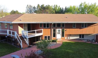 826 EASTVIEW Dr, Antigo, WI 54409