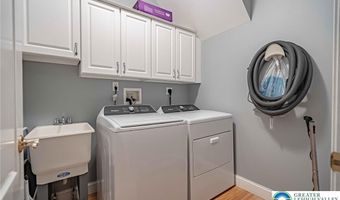 6958 Lehigh Ct, Allentown, PA 18106