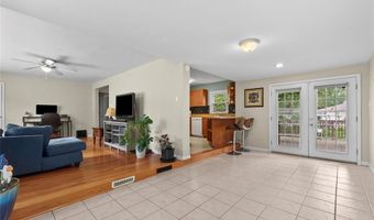 9557 Cantwell Dr, Affton, MO 63123
