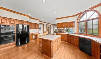 275 Camden Ln, Aurora, OH 44202