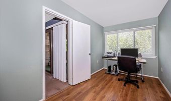 433 CHRISTOPHER Ave 34, Gaithersburg, MD 20879