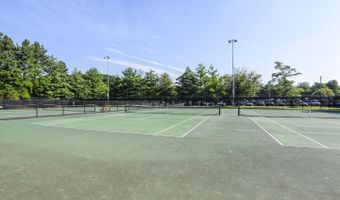 4720 DEER RUN Ct, Alexandria, VA 22306
