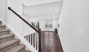 1497 CASPIAN St, Allentown, PA 18104