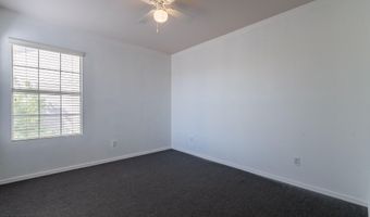 1070 W LARK Dr, Chandler, AZ 85286