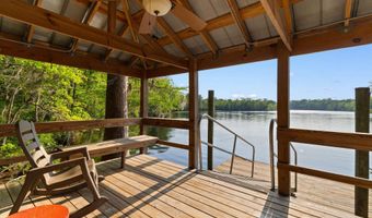 1884 Clarence Dr, Andrews, SC 29510