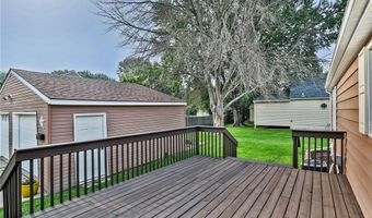 501 21st St NE, Austin, MN 55912