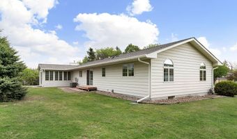 307 14th Pl NW, Austin, MN 55912