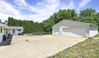 301 Crosse Rd, Amherst, OH 44001