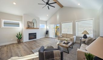 920 Roosevelt St, Polk City, IA 50226