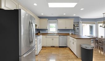 112 Orchard Valley Dr, Avilla, IN 46710