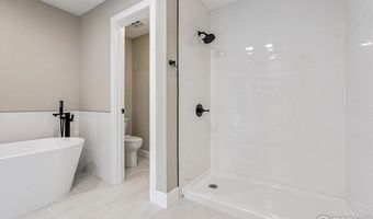46 Douglas Dr S, Broomfield, CO 80020
