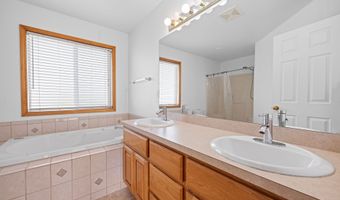 375 McClure Ave, Astoria, OR 97103