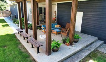 616 2nd St, Bentonville, AR 72712
