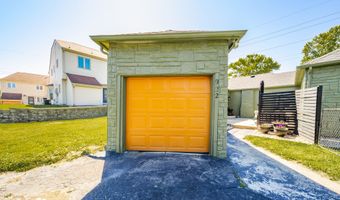 922 Alhambra Dr, Anderson, IN 46012