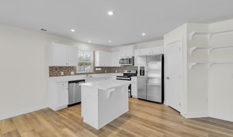 2082 Wexley Dr, Boiling Springs, SC 29316