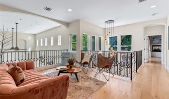 17980 Rancho St, Encino, CA 91316