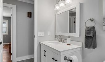 40 Sheridan St, Barre, VT 05641