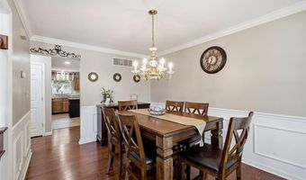 305 Oak Top Ct, Ballwin, MO 63021