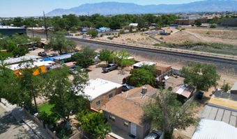 2908 Carlton St NW, Albuquerque, NM 87107
