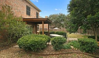 3777 Meadowcreek Cir, Addison, TX 75001