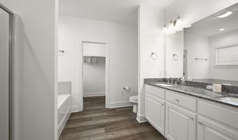5817 Lake Shelf Dr, Baton Rouge, LA 70820