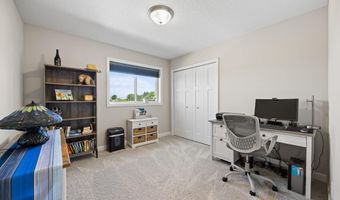 6995 Linwood Dr NE, Albertville, MN 55301