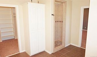 68 Country Hl, Ardmore, OK 73401