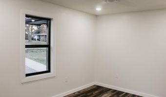 502 Bunch Ave, Ava, MO 65608