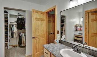 5257 Brookshire Dr, Almont, MI 48003