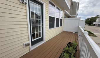 808 E Wing St, Arlington Heights, IL 60004