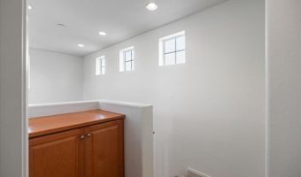 4089 Karst Rd, Carlsbad, CA 92010