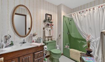 16471 B Spring Valley Rd, Abingdon, VA 24210