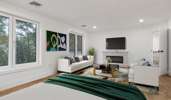 130 Zoar Ave, Attleboro, MA 02703