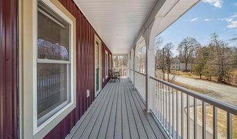 156 Congress St, Belfast, ME 04915