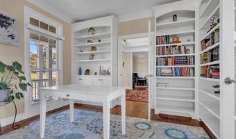 431 Summer Lake Dr, Bedford, IN 47421