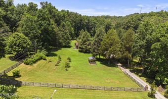 99 Reservoir Rd, Norris, TN 37828